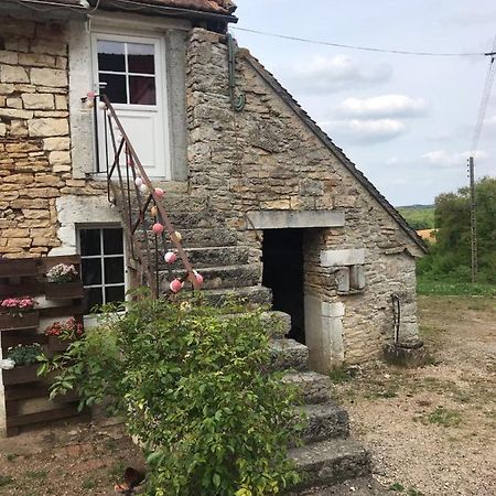 Chambre Du Ru D Ausson Châtel-Censoir Kültér fotó