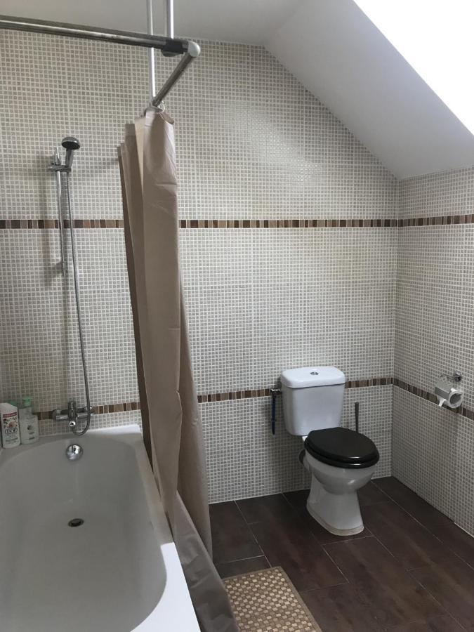 Chambre Du Ru D Ausson Châtel-Censoir Kültér fotó